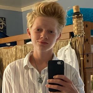 Meet your Posher, Dykan